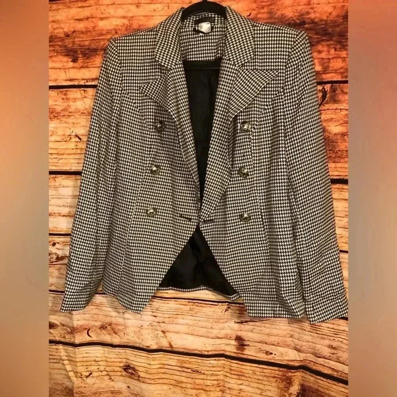 Women’s Crop Blazer - Picture 11 of 16